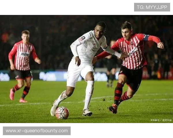 升班马埃尔切主场不败秘诀：高位逼抢与定位球战术